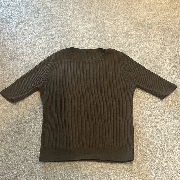 Uniqlo Merino Ribbed Sweater | Half Sleeve - Picture 3 of 6